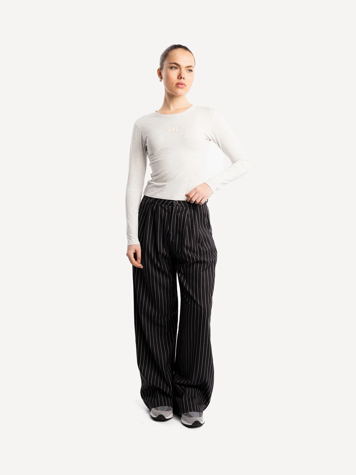 Another Slim Cropped Longsleeve - Image 8