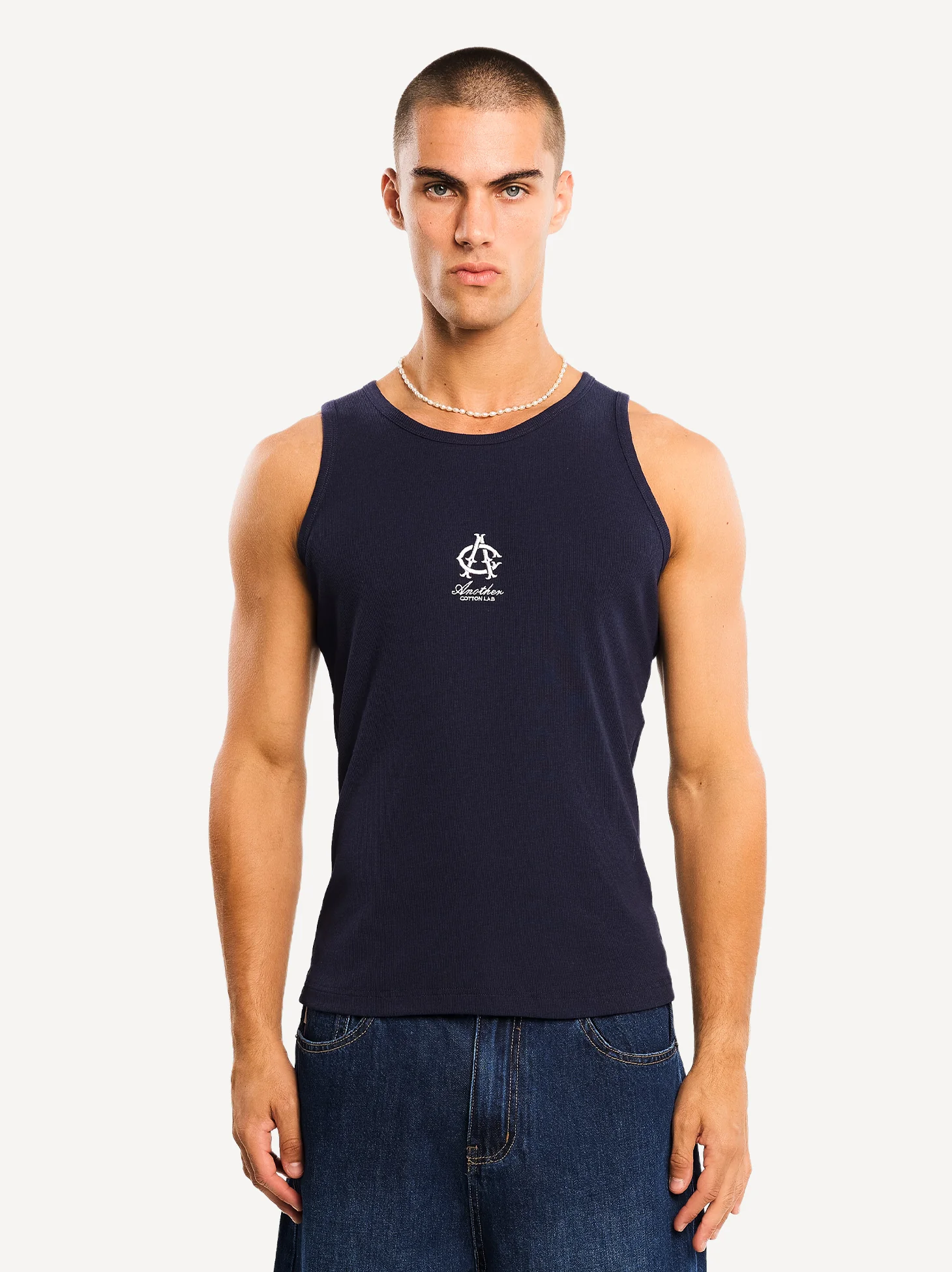 Crest Ripped Tanktop - Image 9