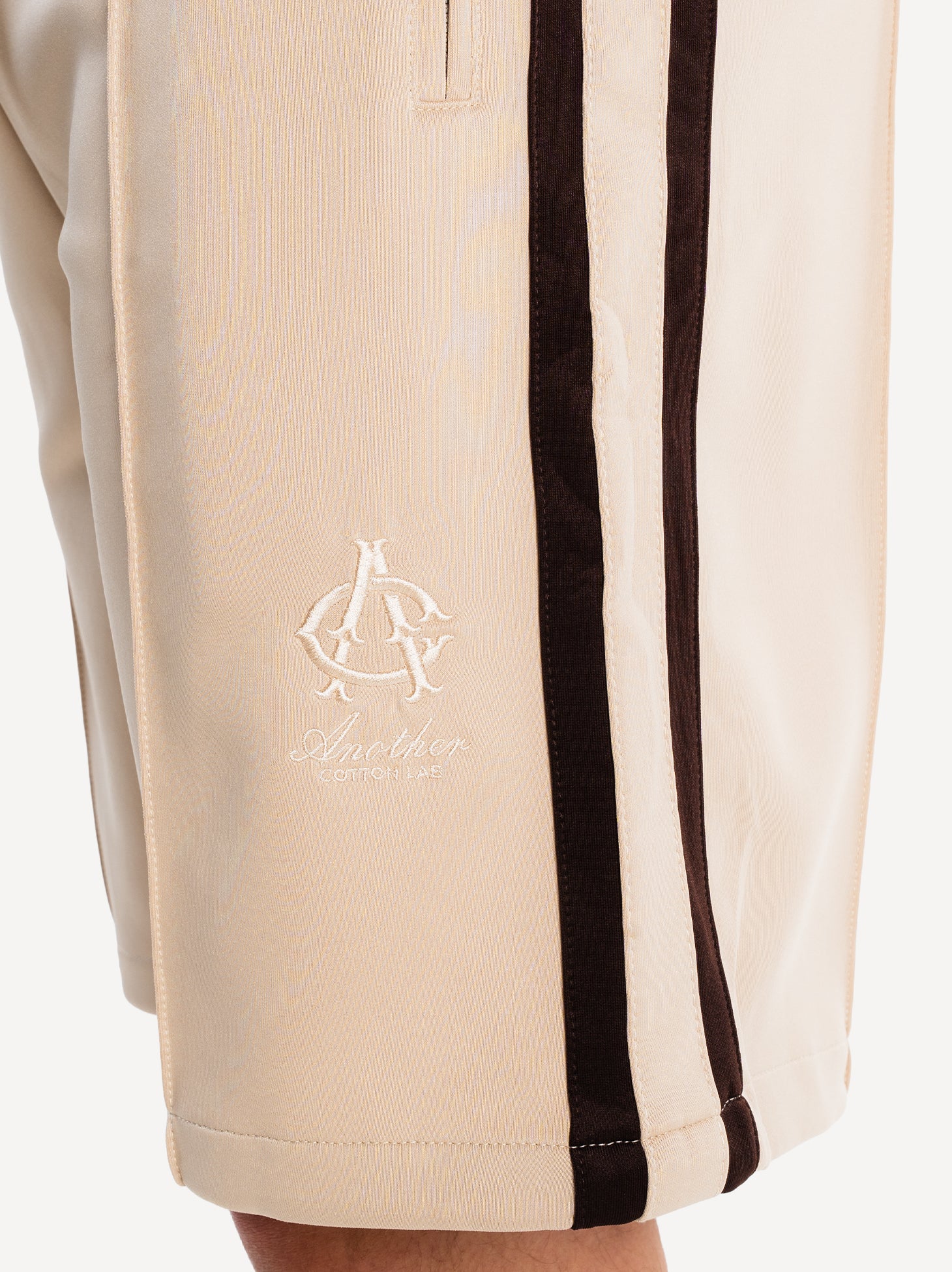 Everyday Wide-Fit Track Shorts - Image 10