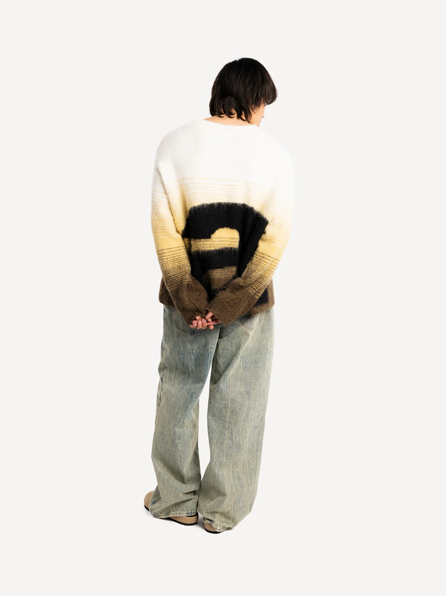 Gradient Knit Sweater - Image 10