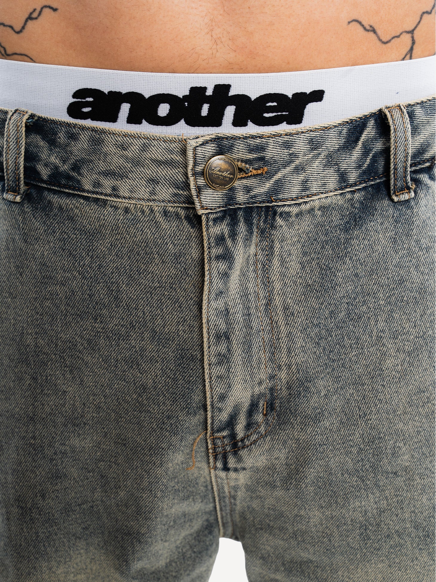 Destroyed Baggy Denim Shorts - Image 18