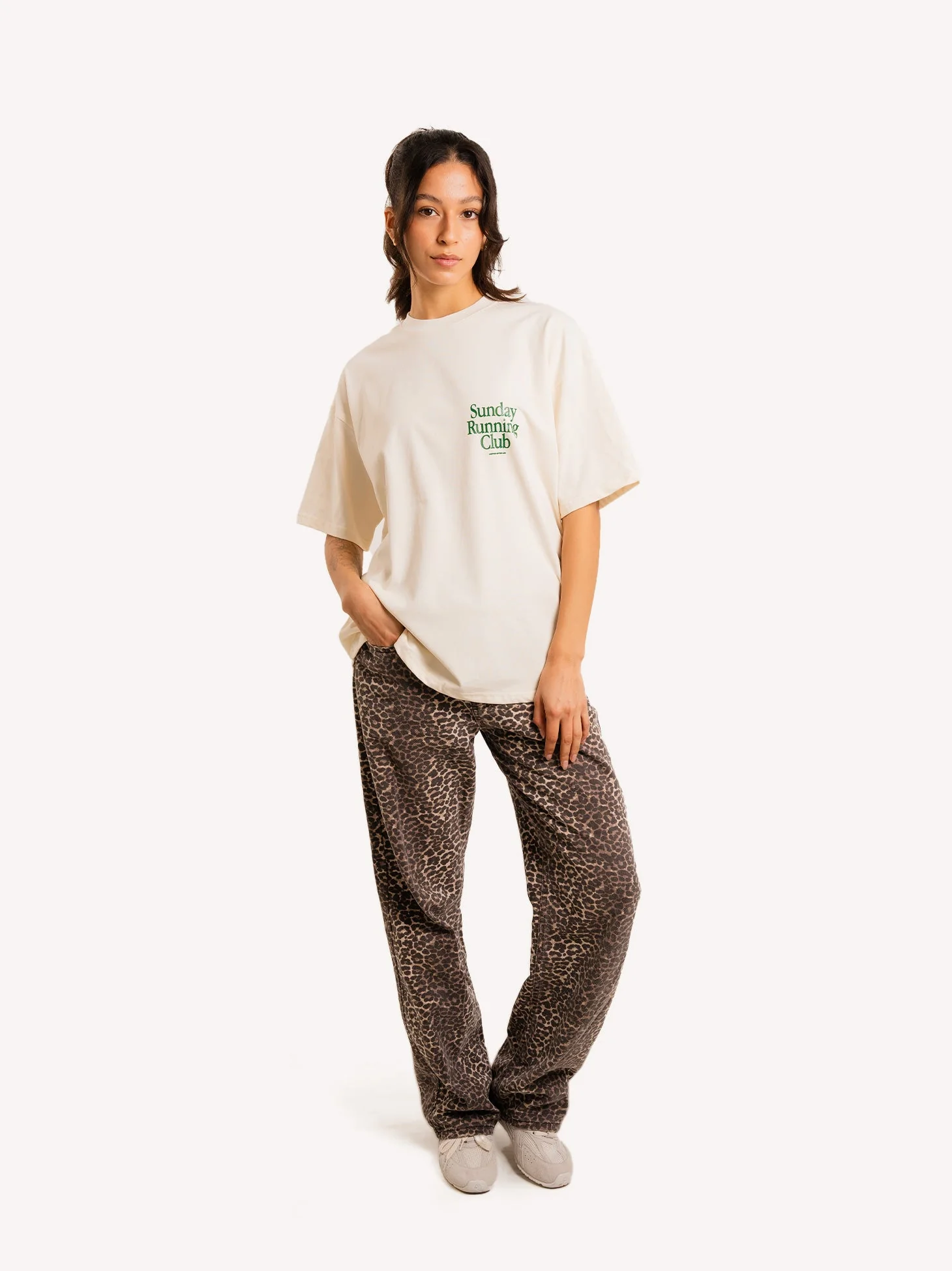 Sunday Running ClubT-Shirt & Sweatshirt Bundle - Image 9