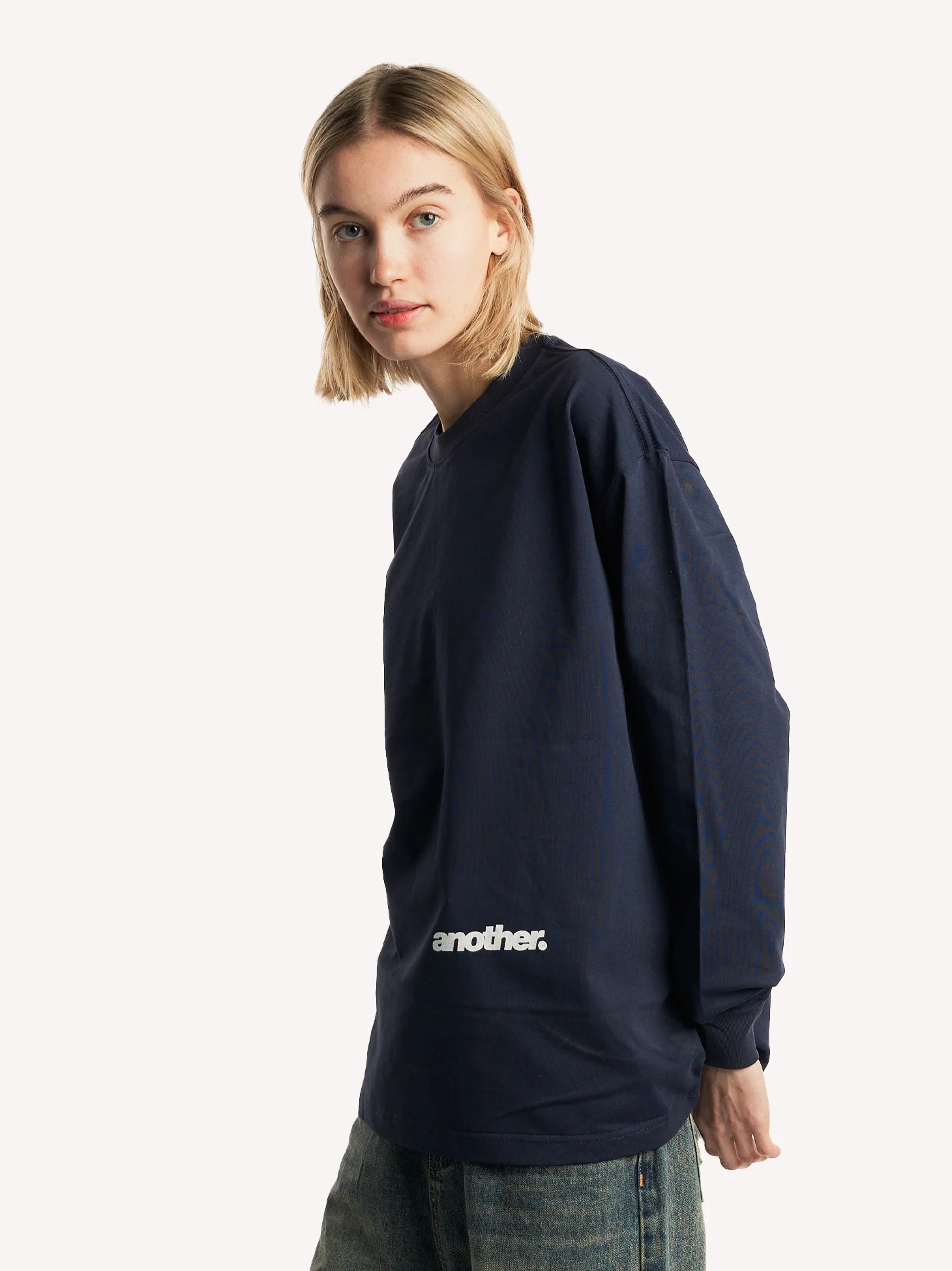 V-Club Oversized Longsleeve - Image 3